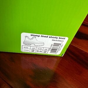 CROCS Black Stomp Lined Shorty Boot